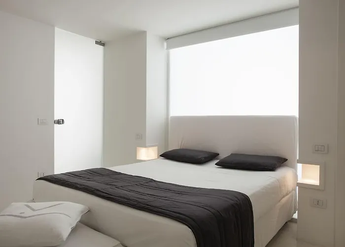 Annalaura Искья